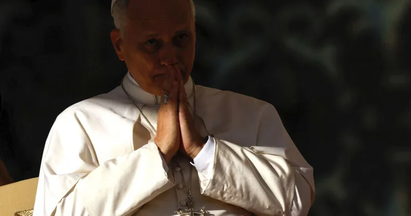 Papa gecələr internetə niyə girir? SƏBƏBİ AÇIQLANDI