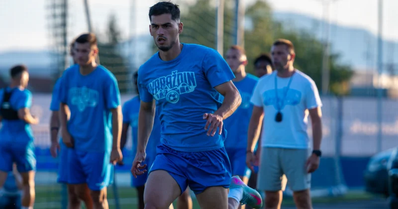 Milli üzvü məğlubiyyəti kənardan izlədi