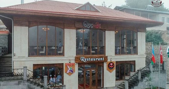 “Qoç Ət”də yeməyə irad bildirdim, meneceri əsəbləşdi KONKRET