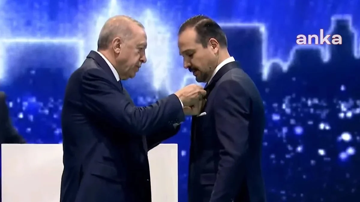 Kürşad Zorlu AK Partiyə keçdi