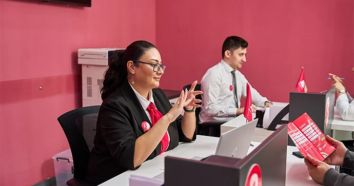 ® Nar укрепляет равную и доступную среду обслуживания для всех Minval Politika