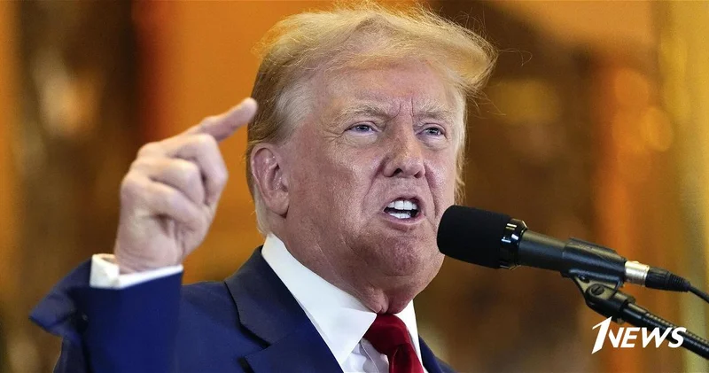 Трамп пригрозил стереть Иран с лица земли при продолжении угроз в свой адрес