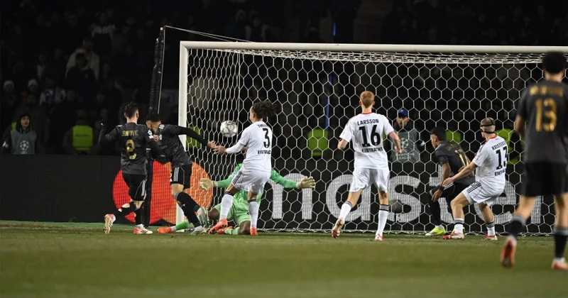 “Qarabağ” “Ayntraxt”matçının ilk hissəsi BAŞA ÇATDI