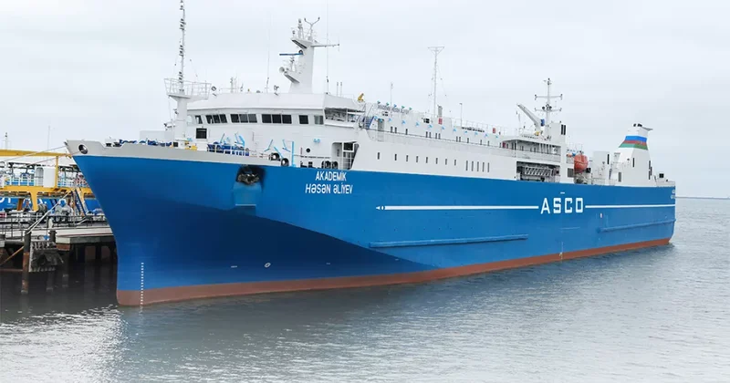Азербайджанский паром вернулся на Средний коридор после капремонта ФОТО
