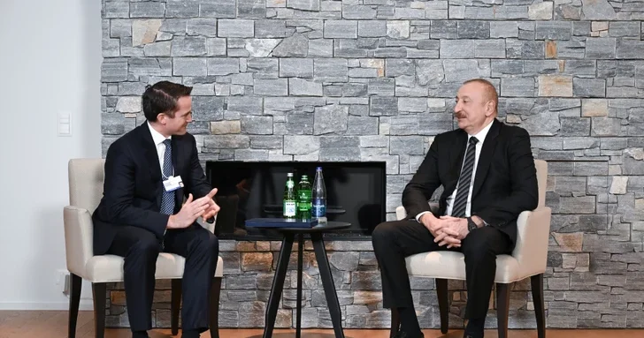 Ильхам Алиев встретился в Давосе с президентом компании Brookfield Asset Management