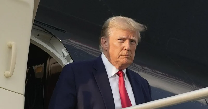 SON DƏQİQƏ: Tramp Davosa getmir Təyyarəsi geri döndü