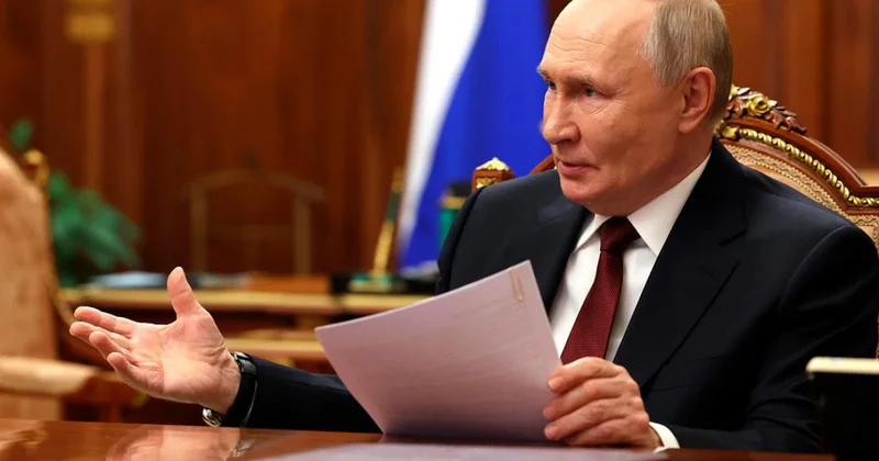 Путин тоже получил приглашение в новую ООН Трампа. А что говорят об этом в России?