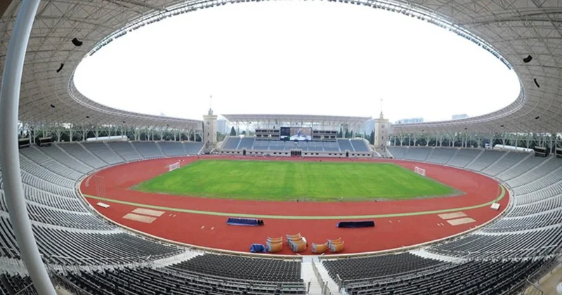 “Qarabağ”ı gözləyən təhlükə... qar “Bəhramov”un ot örtüyünə ziyan vurub?