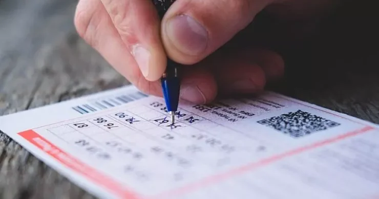 Lotereyada 2 milyard dollara yaxın pul qazanıldı, götürən yoxdur