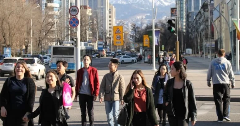 Qazaxıstanda uşaqların sosial media hesabları yaratması qadağan edilə bilər