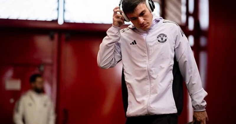 Mançester Yunayted futbolçusunun Ayaks a keçməsinə razı olmayıb