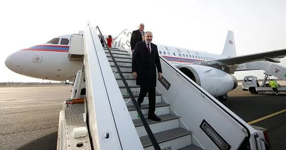 Paşinyan İsveçrəyə getdi: Davosda Sülh Şurasına qoşulacaq