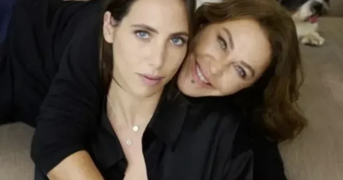 Hülya Avşar: Artıq nənə olmaq istəyirəm