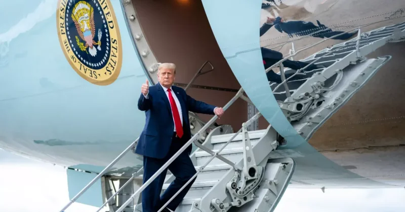 Трамп прибыл в Давос после смены самолета