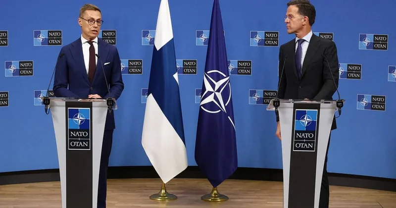 Генсек НАТО пошутил над президентом Финляндии видео