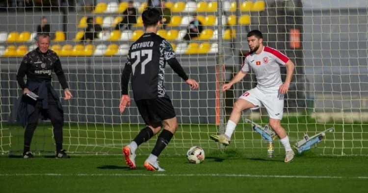 Azərbaycanlı forvard iki matçda da qol vurdu, komandası uduzmadı