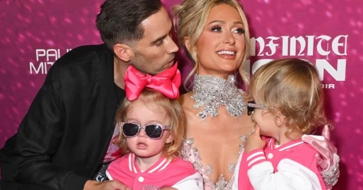 Peris Hilton ilk dəfə ailəsi ilə qırmızı xalçada Fotolar