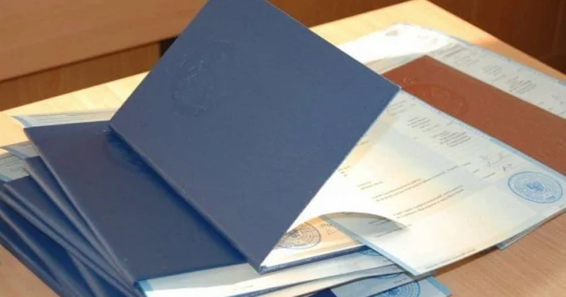 Kağız diplomlar tarixə qovuşur: Elektron sənədlərə keçidin müsbət və mənfi tərəfləri VİDEO