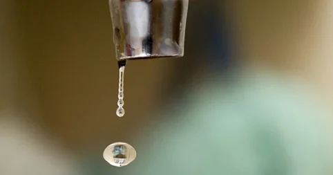 Sakinlər qurdlu su içir Qurum isə bizlik deyil deyir