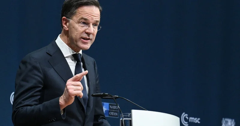 Rutte: Tramp olmasaydı, NATO hərbi xərclərin artım hədəfinə çata bilməzdi