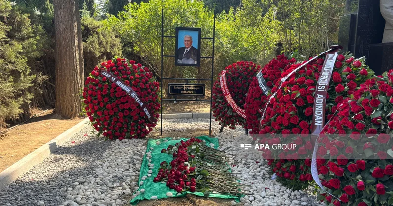 Xalq artisti Arif Babayevin qəbirüstü abidəsi hazırlanacaq