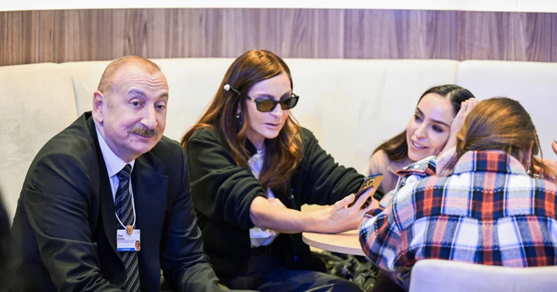 Prezident ailəsi ilə Davosda panel iclasa qatıldı Fotolar