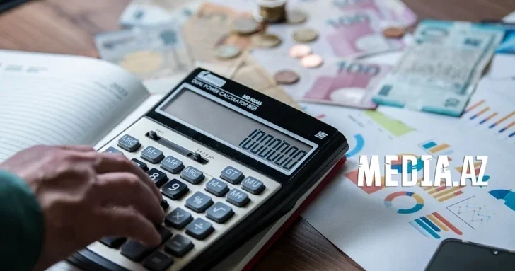 В Азербайджане за сутки снегопад нанёс страховой ущерб на 400 тыс. манатов