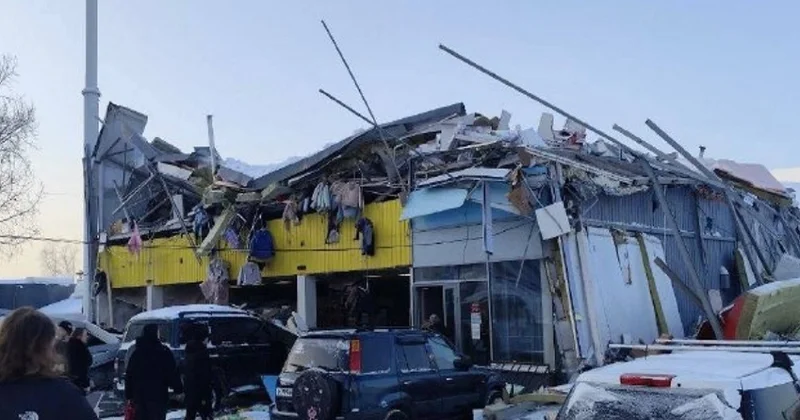 В России обрушился торговый центр Minval Politika