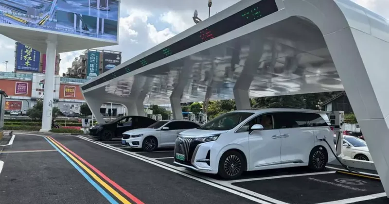 В Китае создана самая большая в мире сеть зарядных станций для электромобилей