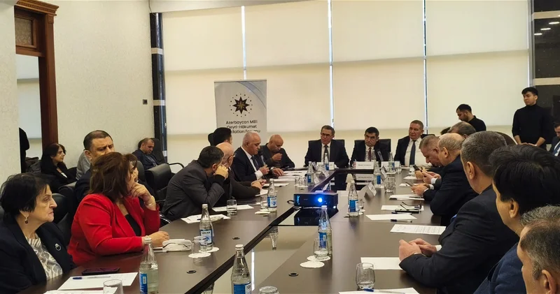 В Баку обсудили угрозу дезинформации в глобальном и национальном контексте ФОТО