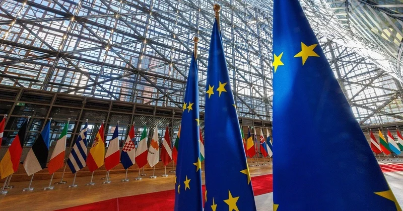 ЕК начала процесс приостановки безвиза для грузинских дипломатов