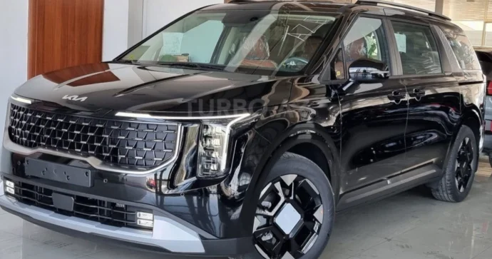 Bakıda 93 minə “Kia” satılır FOTOLAR