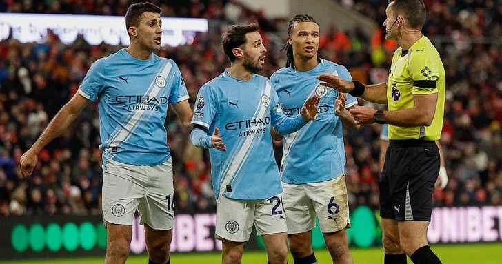 Лидеры Манчестер Сити компенсировали фанатам расходы после поражения в Лиге чемпионов