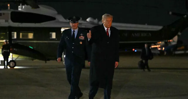 Davosa gedən Trampın təyyarəsındə nasazlıq Geri qayıtmalı oldu
