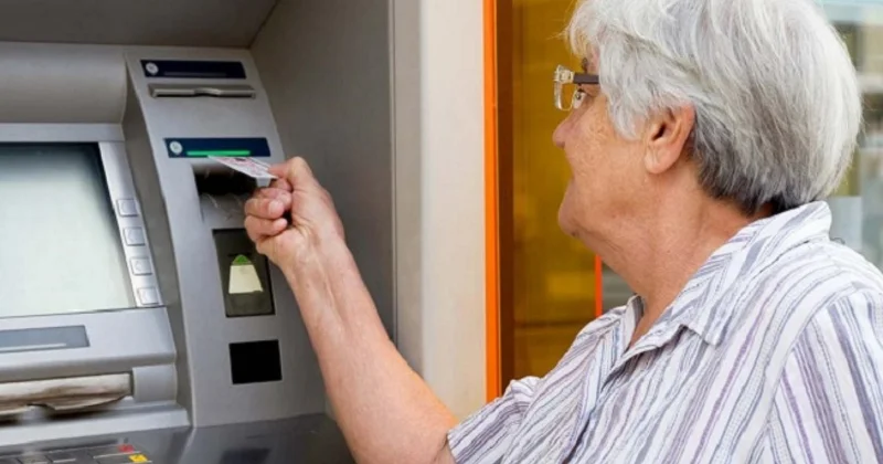 Yaşa görə pensiyanın orta aylıq məbləği 53 manat artırılacaq