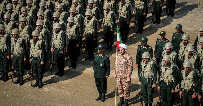 SEPAH dağılır? Minlərlə zabit korpusu tərk etdi