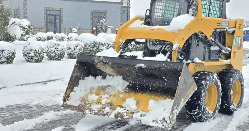 Зангилан и Джебраил очищаются от снега ФОТО