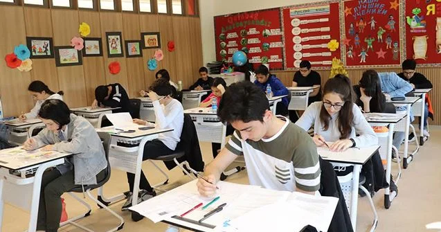 Məktəblərdə dərslərin dayandırılmayıb