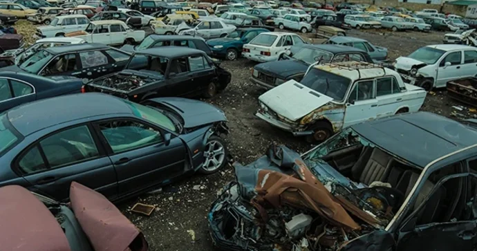 İllərdir cərimə meydançasında qalan maşınların taleyi necə olacaq DYP və ekspertdən AÇIQLAMA