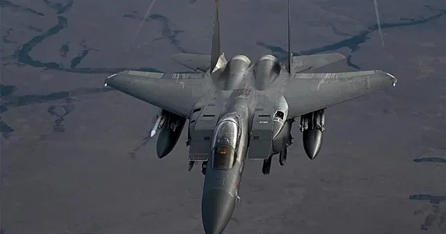 ABŞ Yaxın Şərqə qırıcı təyyarələr göndərəcək