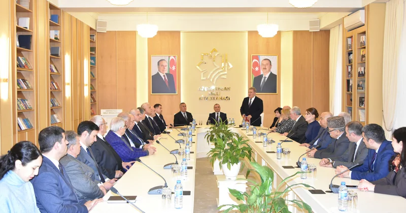 Akademik İsmayıl Hacıyevin kitablarının təqdimatı olub