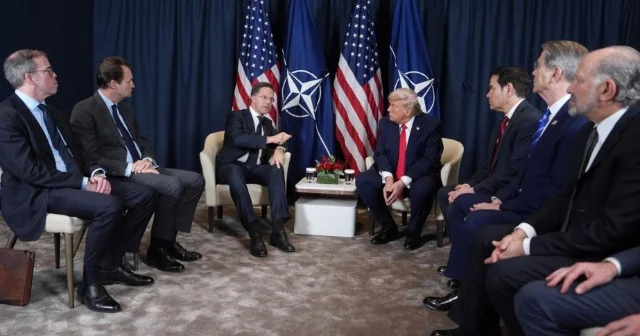 Tramp Avropaya tarifləri dayandırdı