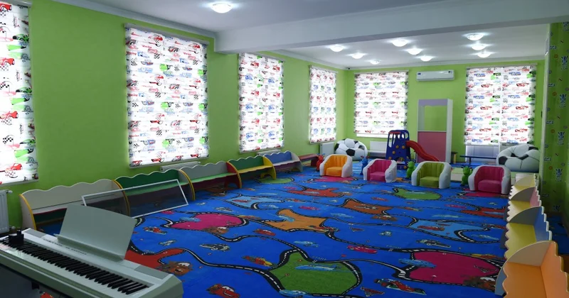 Uyğunsuz görüntüləri yayılan müəllimə ilə bağlı qərar