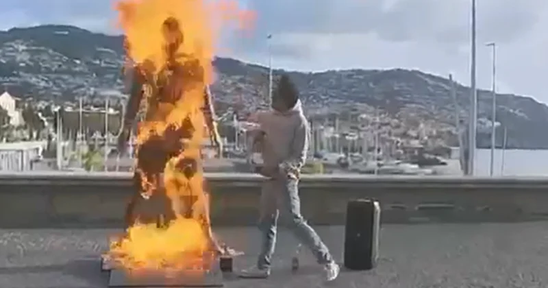 В Португалии подожгли статую Роналду Minval Politika