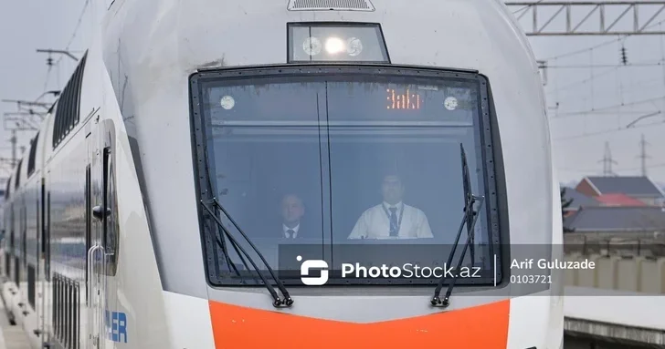 В маршрут экспресс поездов Сумгайыт Баку добавлена новая остановка
