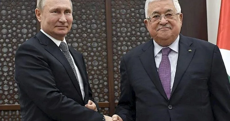 Abbas Putinlə görüşmək üçün Moskvaya getdi
