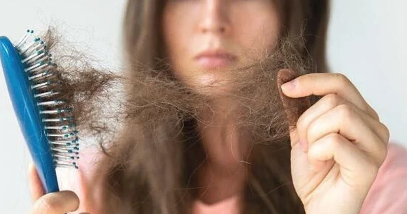 Qışda saç tökülməsi nədən xəbər verir? Mütəxəssis açıqladı
