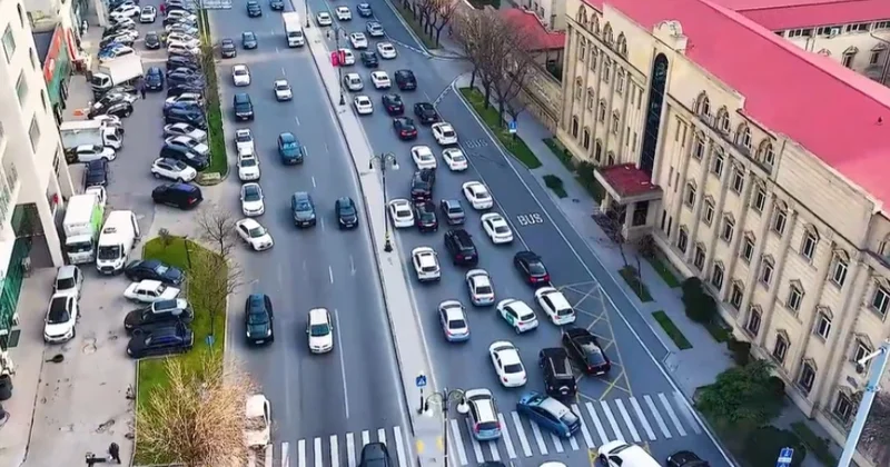 Bakıda daha bir ünvanda işıqfor quraşdırılıb