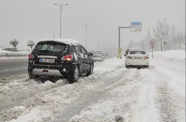 Yük maşını qəza riski YARATDI