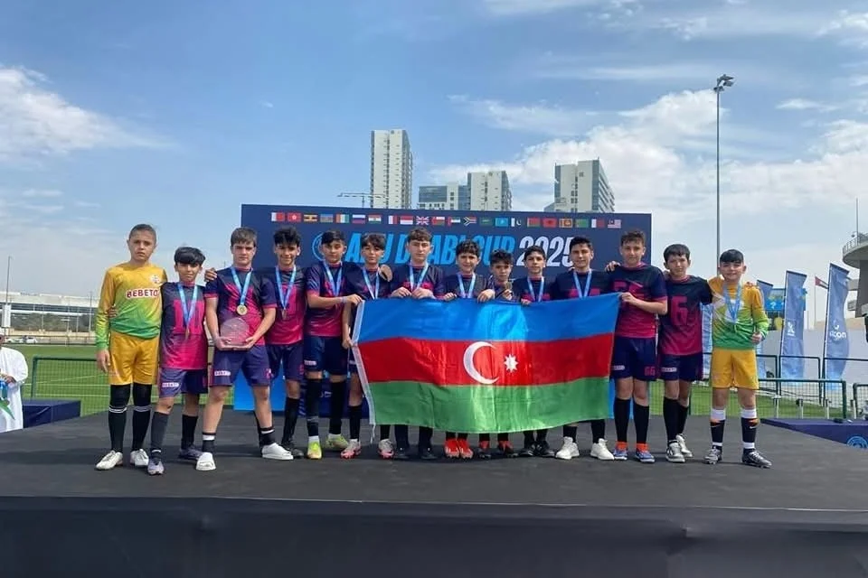 Zirvə Abu Dabi Cup da çempion olub